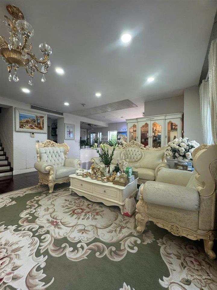 Căn góc 3 thoáng duplex thông tầng 3pn 303m2 sân vườn chạy quanh toà golden westlake view hồ tây