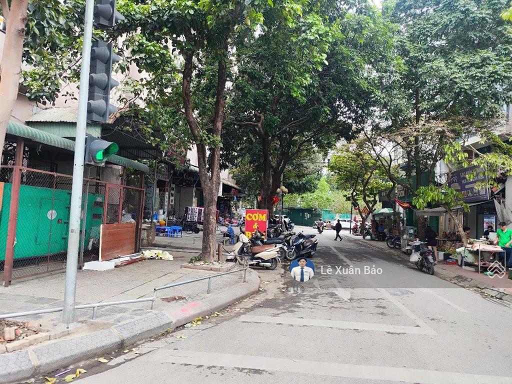 Bán biệt thự mặt phố hoàng liệt 156m2  lô góc 2 mặt tiền  mt 15m vỉa hè kd đa dạng hơn 51 tỷ