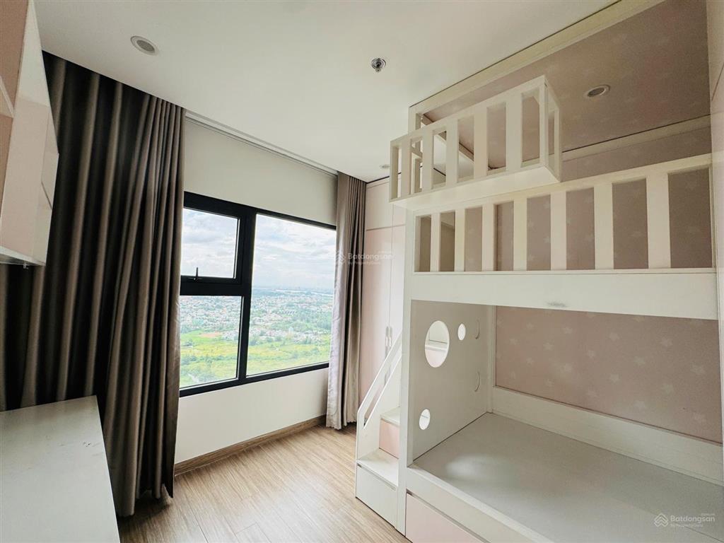 Bán căn 3pn tất cả view đều thấy sông, view thoáng, full nội thất cao cấp, sẵn sổ, rainbow vinhomes