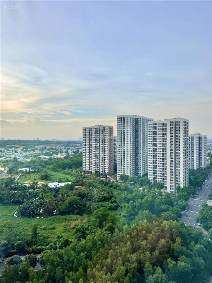 Bán nhanh căn góc 69m2  2pn2wc đã có sổ, chủ không vay, tòa đẹp s5 rainbow vinhomes quận 9