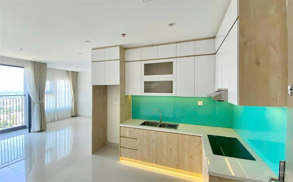 Bán nhanh căn góc 69m2  2pn2wc đã có sổ, chủ không vay, tòa đẹp s5 rainbow vinhomes quận 9