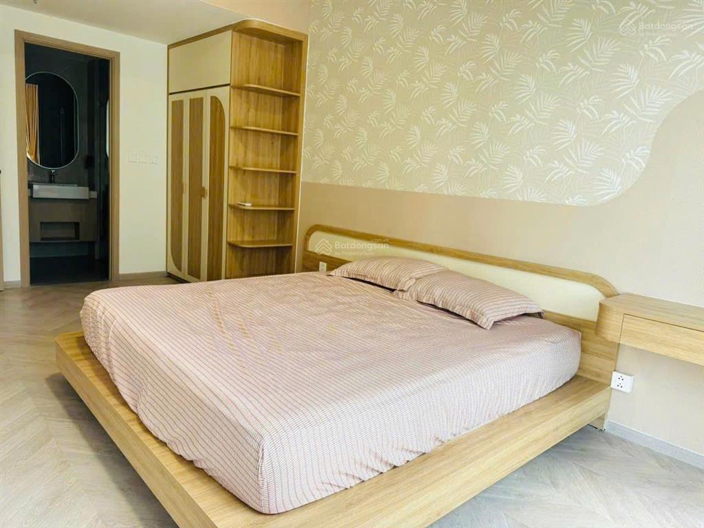 Rental of a fully furnished, highend 2bedroom apartment at lumiere boulevard with a gym vinhomes