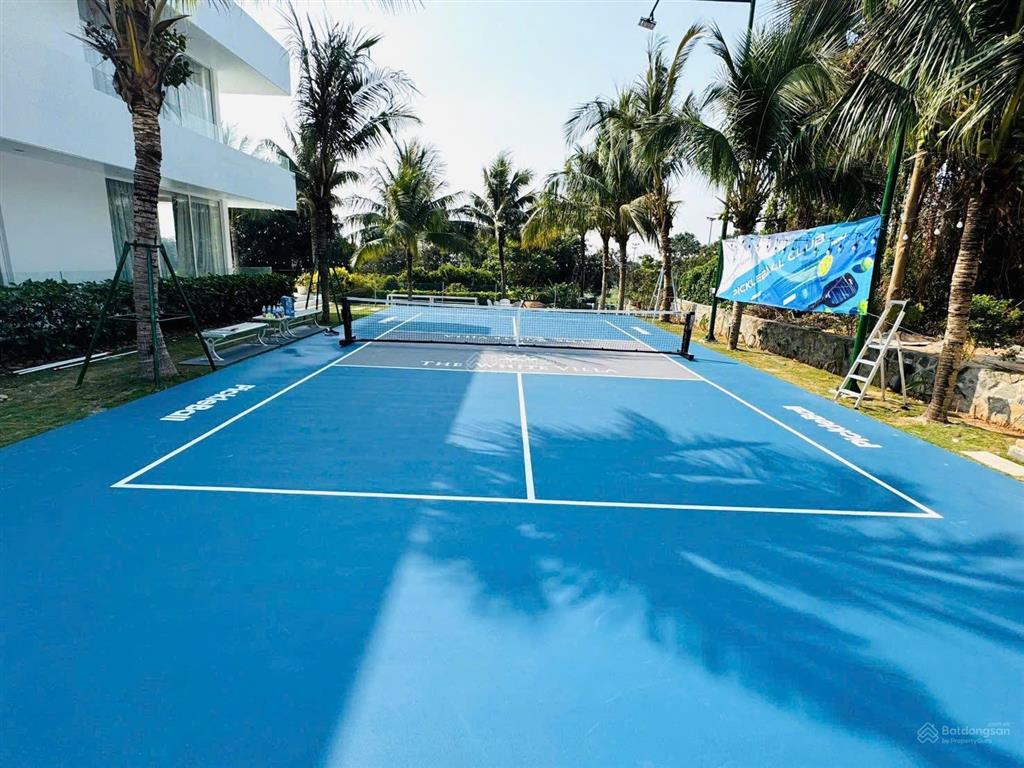 Bán biệt thự nằm trong quần thể sân golf tam đảo