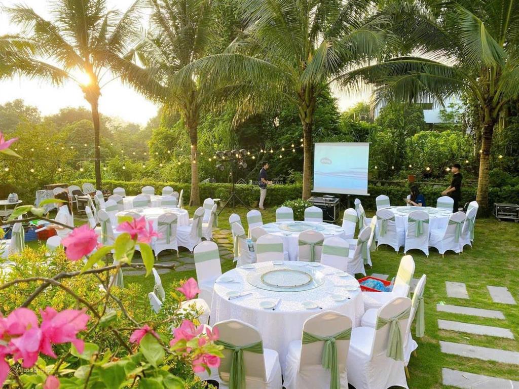 Bán biệt thự nằm trong quần thể sân golf tam đảo