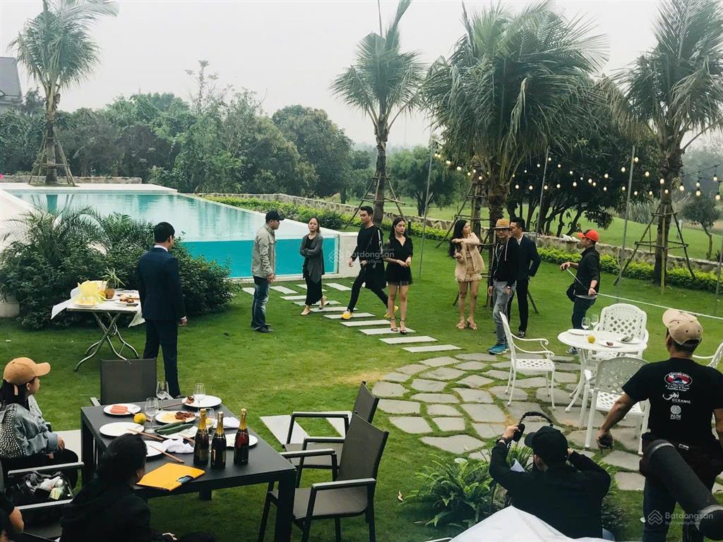 Bán biệt thự nằm trong quần thể sân golf tam đảo
