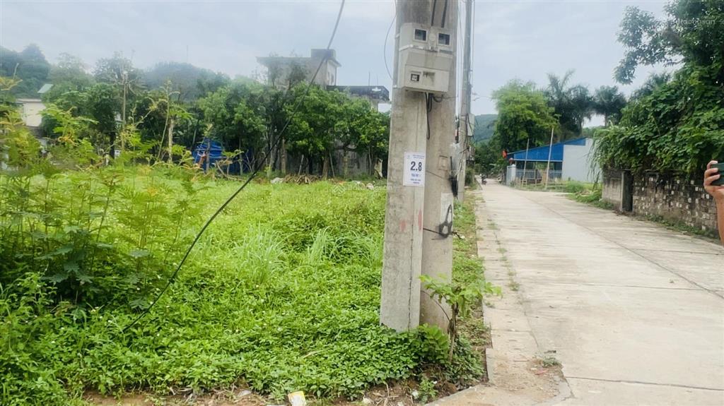 Chủ gửi bán lô đất 3 mặt tiền phù hợp nghỉ dưỡng kho xưởng đất sát ql6 cách ql6 50m
