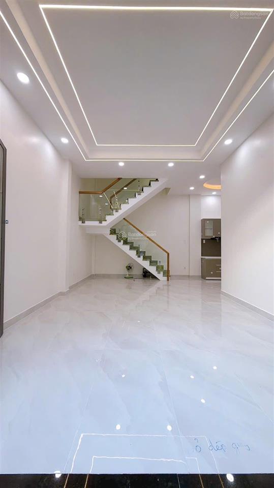 Bán nhà q4 mới đẹp 2 tấm dt khủng 9*8 nở hậu nhà 3pn giá 5 tỉ 9 sổ riêng vị trí 1/ gần mt giáp q1