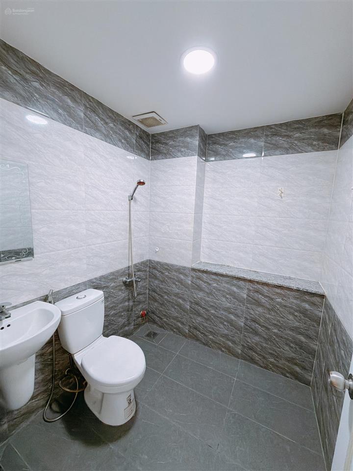 Chính chủ bán gấp nhà đẹp 4 tấm đúc mặt hẻm 4m kinh doanh đa nghề 4pn 3wc dt 3,5*15 giá 6tỉ 290 tl