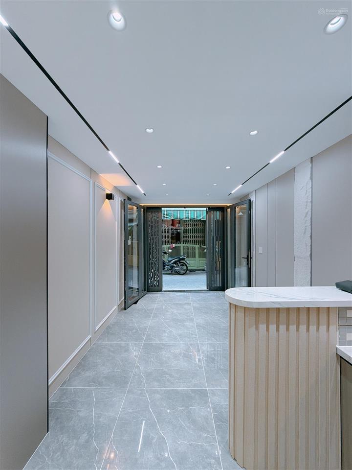 Bán nhà đẹp 5 tấm đúc btct khu 20 thước q4 giáp chợ bến thành q1 chỉ 1 giá 6 tỷ 2 tl hẻm 4m khu vip