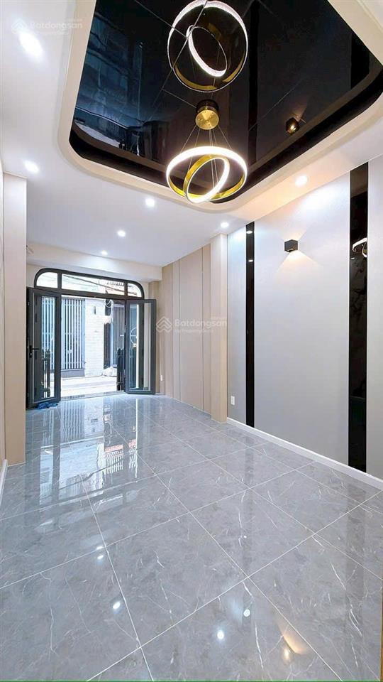 Bán nhà đẹp mới xây 3 tấm q4, xe hơi đỗ cửa, căn góc 3 mặt tiền hẻm kinh doanh, 3 pn, giá 8 tỷ 9 tl