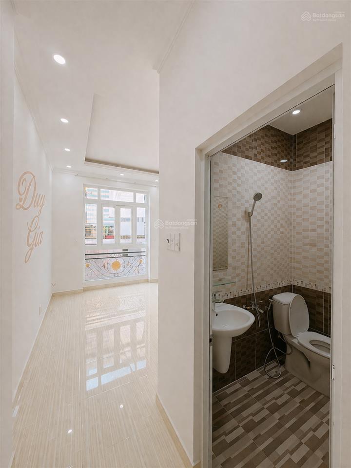 Bán nhà khu vip sát hoàng diệu mới xây đẹp 5 tấm 3pn giáp q1 chỉ 1 giá 6 tỉ 150 hẻm 4m vị trí 1/