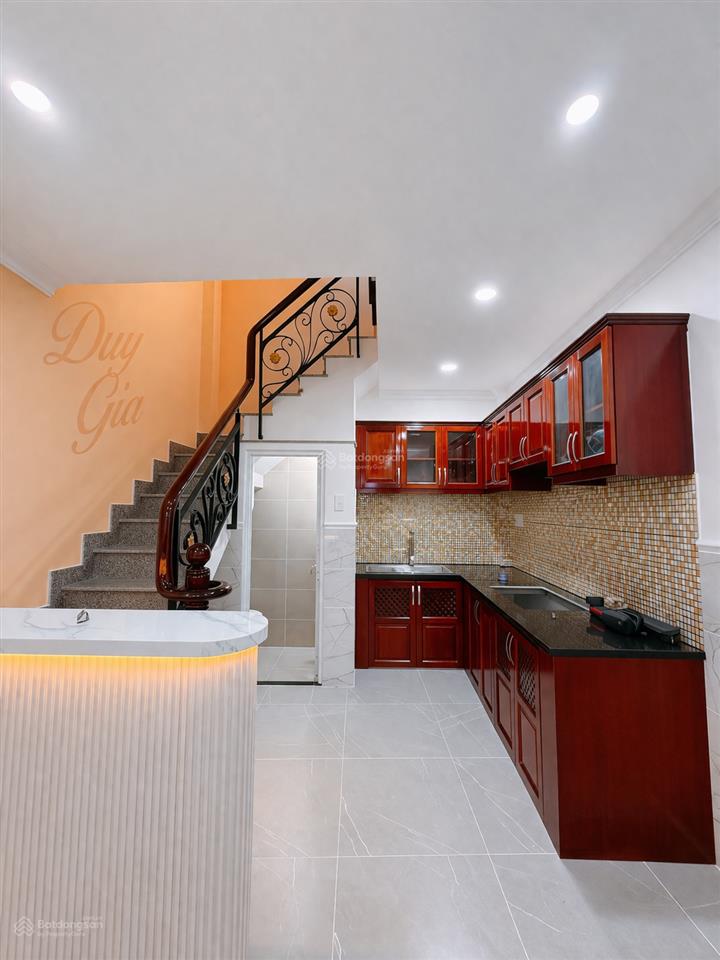 Bán nhà khu vip sát hoàng diệu mới xây đẹp 5 tấm 3pn giáp q1 chỉ 1 giá 6 tỉ 150 hẻm 4m vị trí 1/