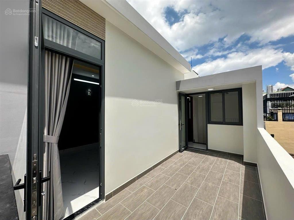 Bán gấp nhà đẹp 3 tấm dt 3,6x9,6m nh vị trí 1/ hẻm rộng gần q1 khu an ninh hình thật giá tốt
