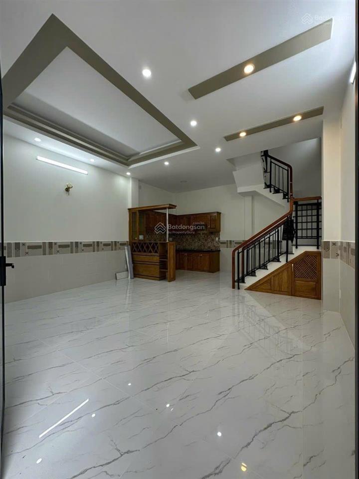 Bán gấp nhà đẹp 3 tấm dt 3.6*9.6m nh vị trí 1/ hẻm rộng gần q1 khu an ninh hình thật giá tốt