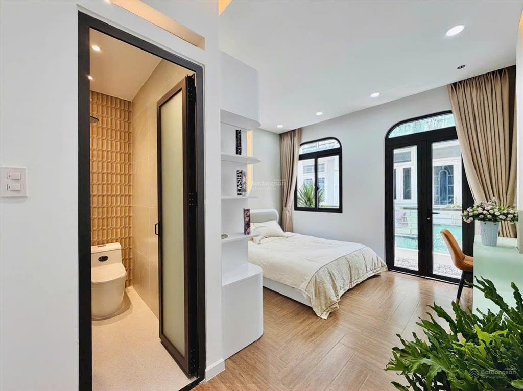 Nhà dt rộng 2 tấm 4*16 tại khu hoàn cầu ecogreen q7 giáp q4 giá 5 tỉ 8 dân cư sổ riêng