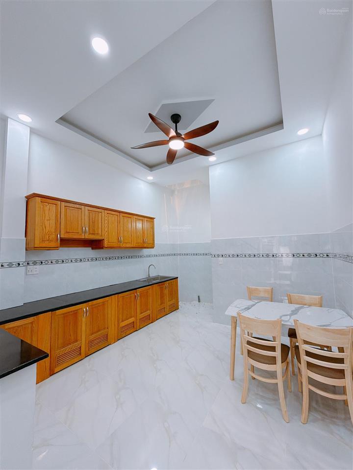 Nhà dt rộng 2 tấm 4*16 tại khu hoàn cầu ecogreen q7 giáp q4 giá 5 tỉ 8 dân cư sổ riêng