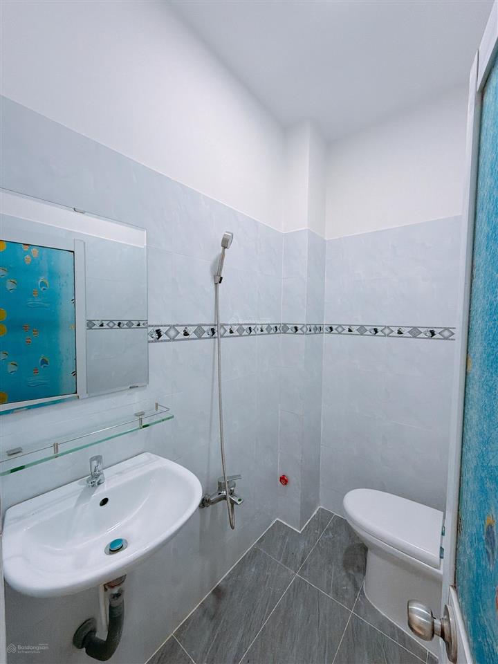 Nhà dt rộng 2 tấm 4*16 tại khu hoàn cầu ecogreen q7 giáp q4 giá 5 tỉ 8 dân cư sổ riêng