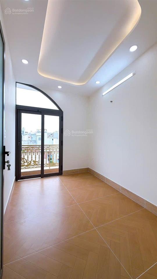 Bán nhà đẹp mới xây 4 tấm thiết kế hiện đại dt đẹp 5*8 hẻm 3m thông giáp q1 giá 6 tỉ 8 tl mạnh