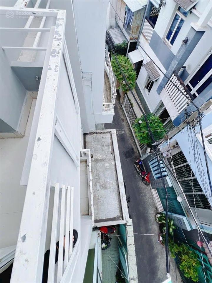 Nhà đẹp 4 tấm hình thật quận 4 gần mặt tiền khu vip đồng bộ dt 4,3*13 có 4pn giá 7tỉ290 tl sổ riêng