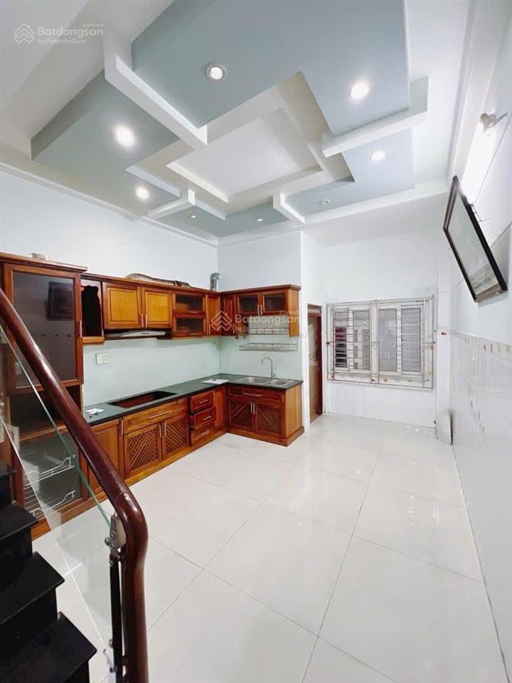 Nhà đẹp 4 tấm hình thật quận 4 gần mặt tiền khu vip đồng bộ dt 4,3*13 có 4pn giá 7tỉ290 tl sổ riêng