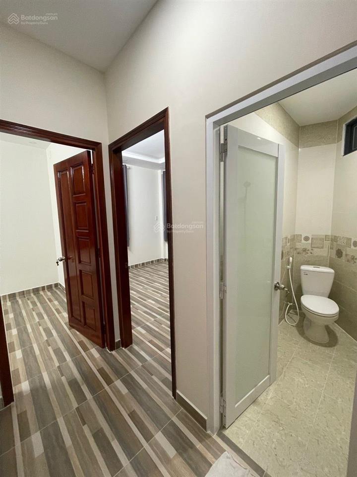 Bán nhà 5 tấm chdv tại q4 góc 2 mặt tiền hẻm 1/ gần mt cách 50m khu dân cư giá 6tỉ 390 tl giáp q1