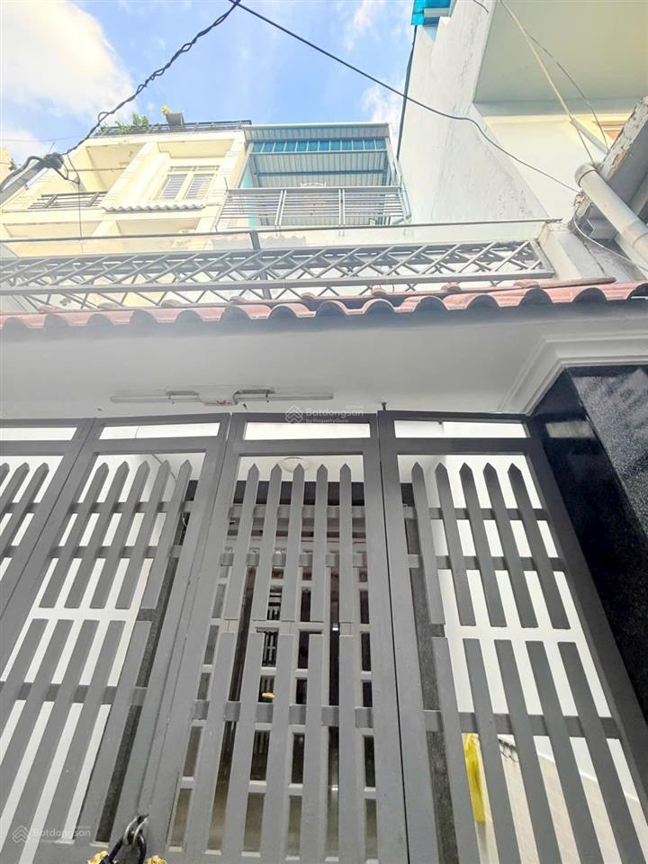 Nhà bán gấp q4 dt rộng 3 tấm 4pn hẻm 3m gần chợ 200 giá chỉ 5 tỉ 199 khu dân cư