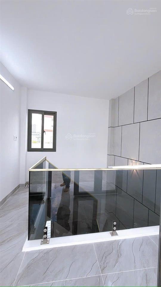 Mới xây 4 tấm quận 4 hẻm xe hơi khánh hội dt 4*10 khu đồng bộ giá 8 tỷ 8 tl mạnh