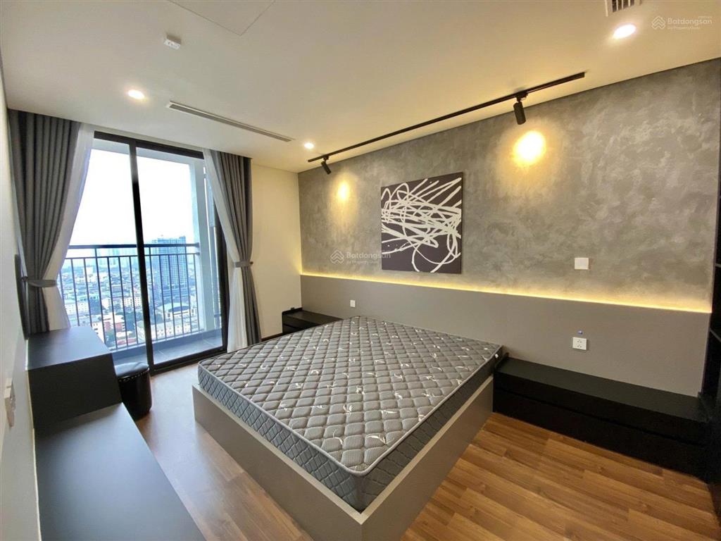 Bán căn hộ gp invest building  đê la thành 99m2  2pn  2vs 9,6 tỷ full nt, tầng trung