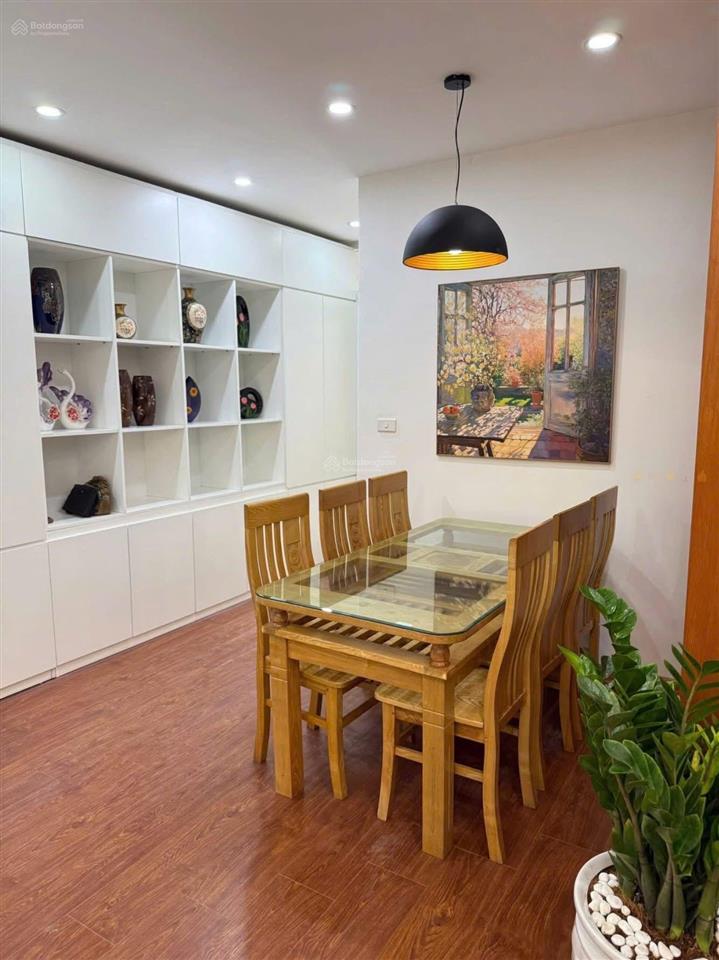 Bán căn hộ đông đô recidence  hoàng quốc việt 95m2  3pn  2vs 9.1 tỷ (bp) full nt
