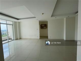 Hot, 3pn 2wc  siêu to siêu rẻ, 3 giường + 1 máy lạnh + 2 ban công + 1 tủ lạnh 2 máy nước nóng