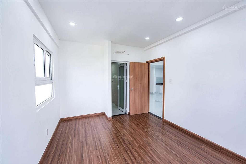 Hot  chủ cần bán gấp căn góc đẹp khan hiếm  hỗ trợ vay bank  công chứng ngay  nhà to view đẹp