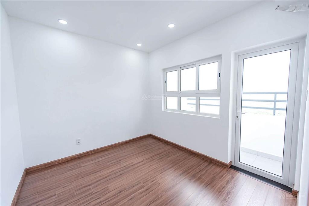 Hot  chủ cần bán gấp căn góc đẹp khan hiếm  hỗ trợ vay bank  công chứng ngay  nhà to view đẹp