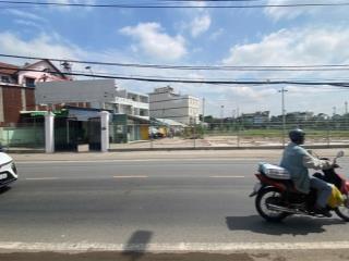 Bán 3200m2 full thổ mặt tiền nguyễn duy trinh, phú hữu. ngang 32m dài 100m giá tốt 300 tỷ tl