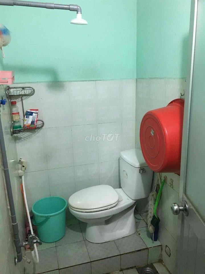 Trống phòng trọ nư  ngay ngã tư thủ đức khu cnc q9