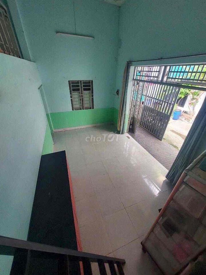 Trống phòng trọ nư  ngay ngã tư thủ đức khu cnc q9