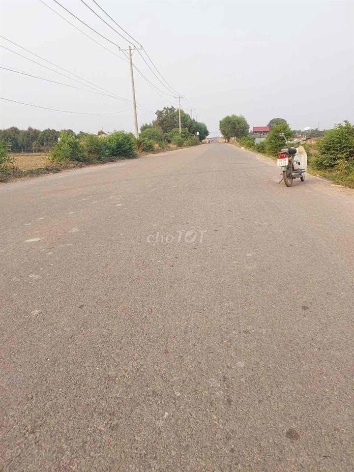 mặo tiền nhựa 30 m Qh