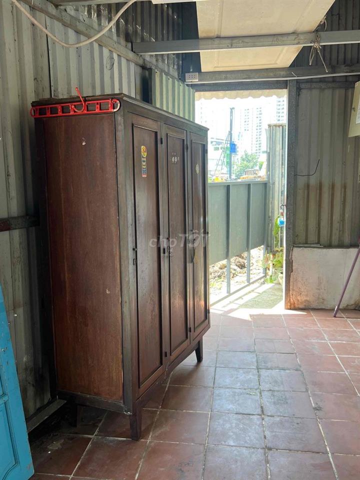 nhà ở Binh dân có gác gắn được ML vách tường 1 bên 1 bên vách tol gỗ