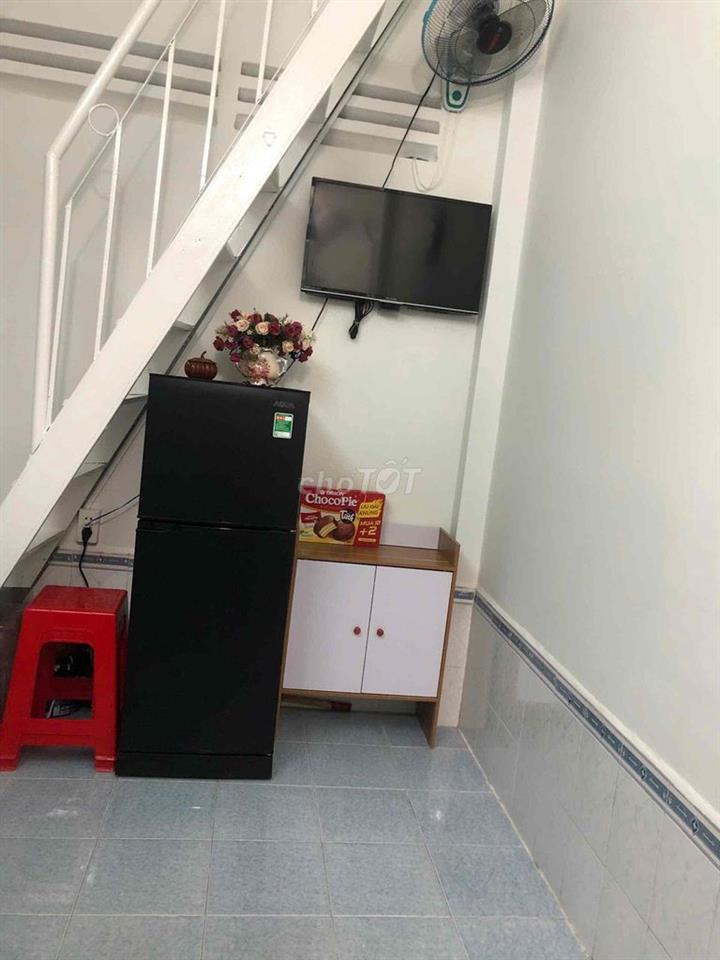 sát hẻm xe hơi khu an ninh kg ngập nước thuận tiện đi lại