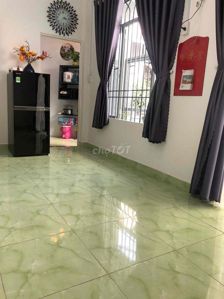 hẻm xe hơi lớn , vị trí đẹp