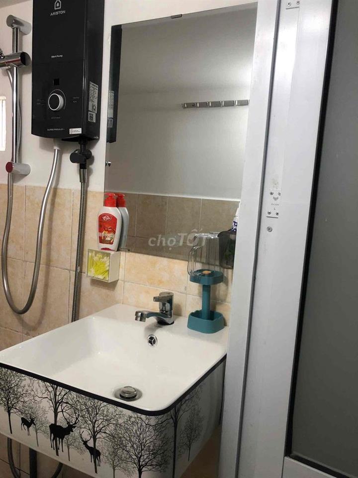hẻm xe hơi lớn , vị trí đẹp