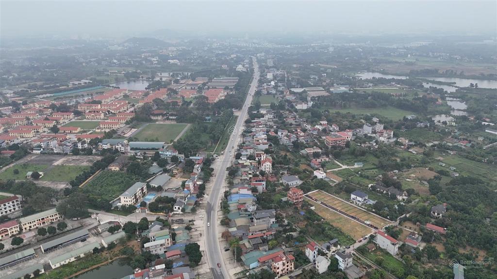 Bán nhanh lô 100m2, trục chính phú cát, nhỉnh 4 tỷ, cách ql21 chỉ 50m, call em anh 0988 412 ***