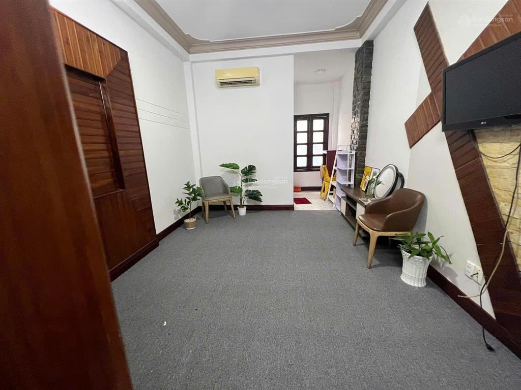 Cho thuê nhà riêng 4pn đường văn chung, p13 tân bình, full nội thất, phù hợp làm văn phòng