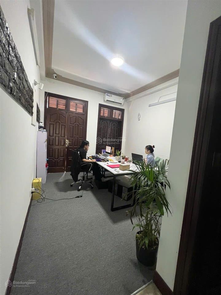 Cho thuê nhà riêng 4pn đường văn chung, p13 tân bình, full nội thất, phù hợp làm văn phòng