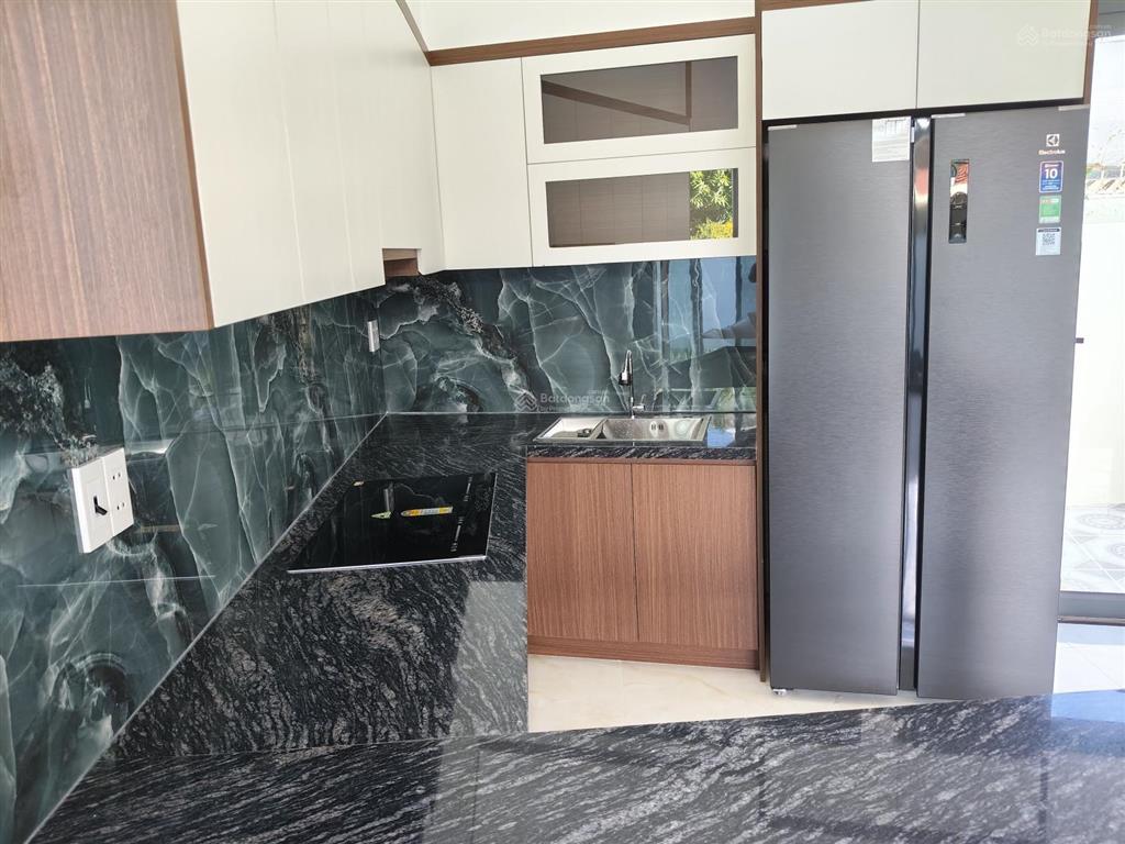 Nhà diên toàn 3 tầng giá 2 tỷ 750 triệu