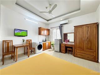 Căn hộ full nt gần nhà thờ ba chuông lê văn sỹ
