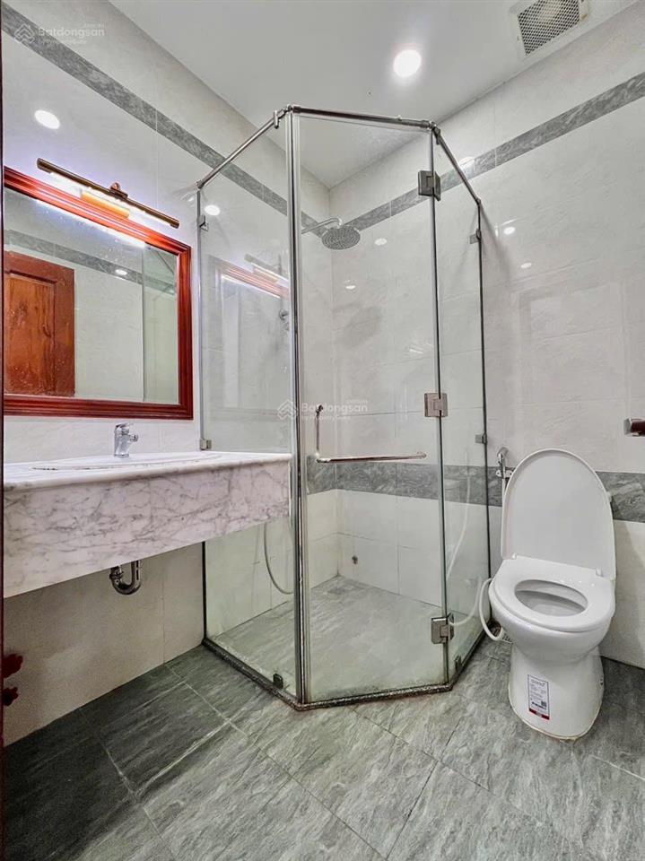 Cho thuê ngắn hạn tết căn hộ full nt lê văn sỹ q3