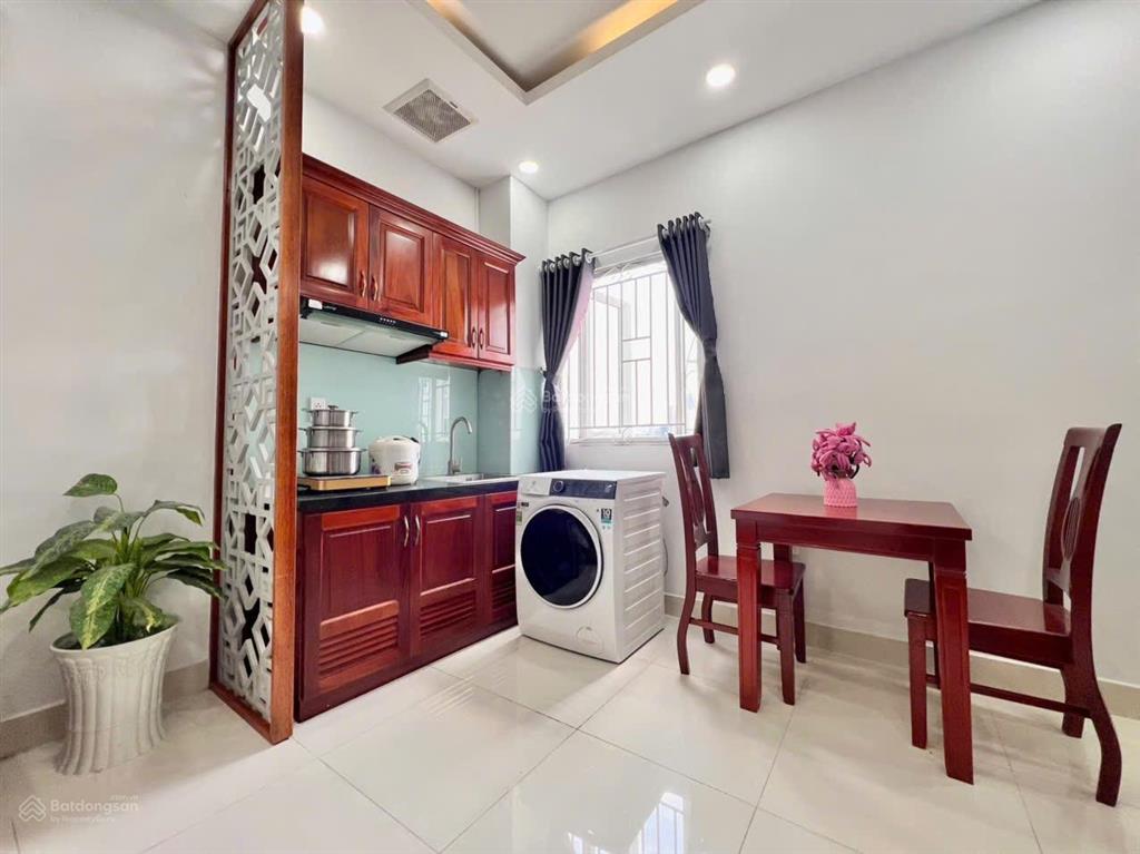 Cho thuê ngắn hạn tết căn hộ full nt lê văn sỹ q3