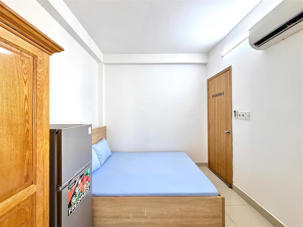 Phòng full nội thất ngay hàng xanh xvnt