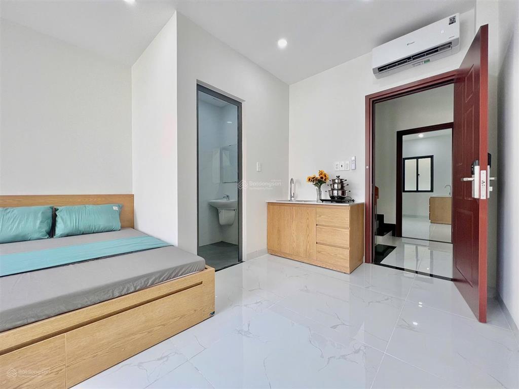 Phòng ban công full nội thất ngay lý phục man