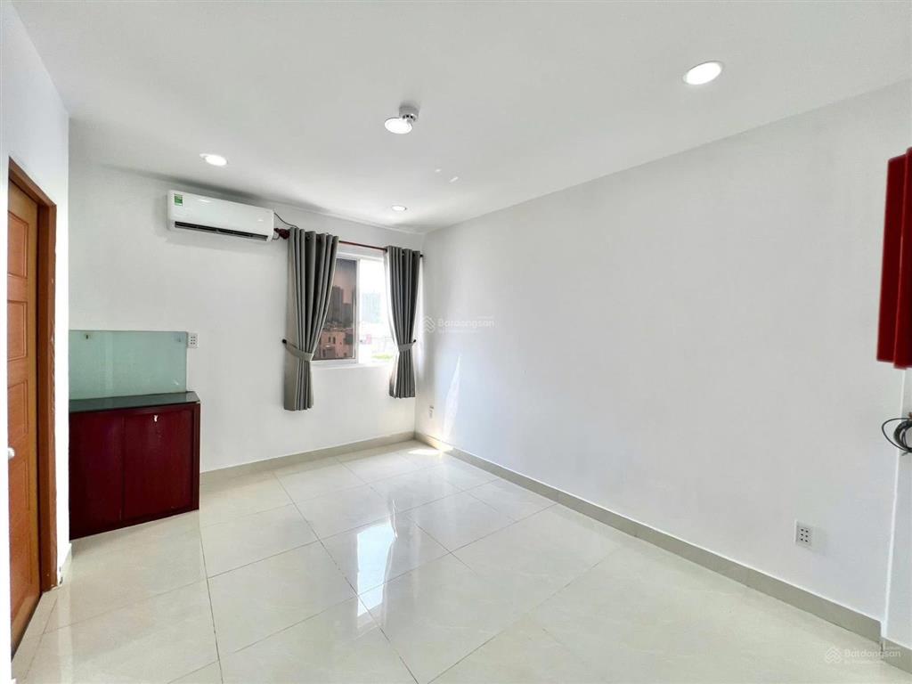 Phòng chính chủ tiện nghi ngay trương định gần đh mở sg